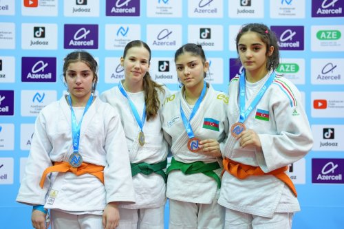 Liqanın ilk qalibləri - FOTOLAR