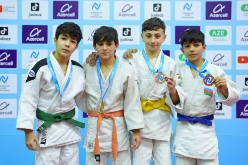 Liqanın ilk qalibləri - FOTOLAR