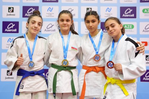 Liqanın ilk qalibləri - FOTOLAR