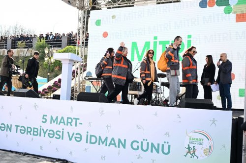 Qazaxda möhtəşəm parad və açılış - FOTOLAR