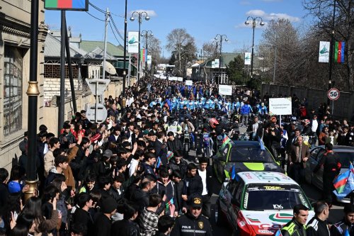 Qazaxda möhtəşəm parad və açılış - FOTOLAR