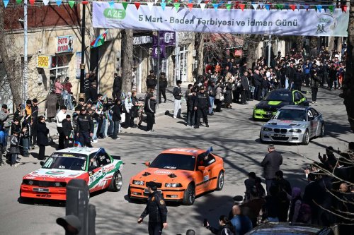 Qazaxda möhtəşəm parad və açılış - FOTOLAR