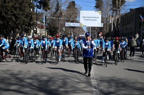 Qazaxda möhtəşəm parad və açılış - FOTOLAR