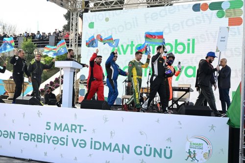 Qazaxda möhtəşəm parad və açılış - FOTOLAR