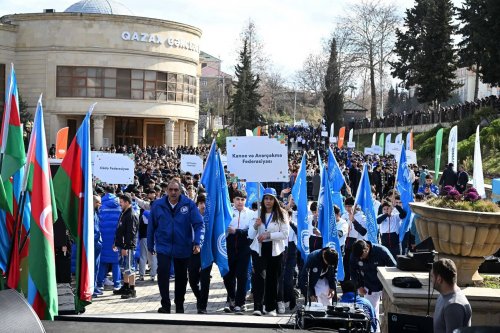 Qazaxda möhtəşəm parad və açılış - FOTOLAR