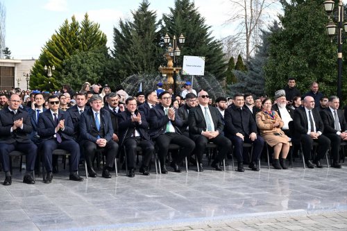 Qazaxda möhtəşəm parad və açılış - FOTOLAR