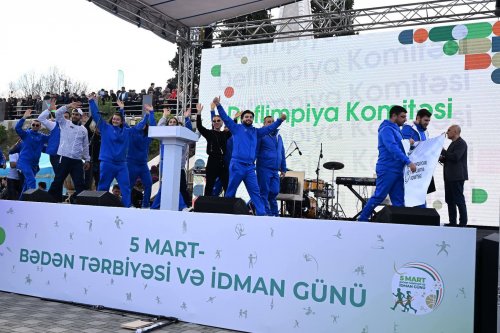 Qazaxda möhtəşəm parad və açılış - FOTOLAR