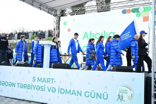 Qazaxda möhtəşəm parad və açılış - FOTOLAR