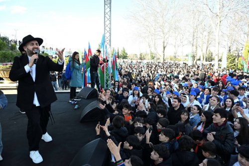 Qazaxda möhtəşəm parad və açılış - FOTOLAR