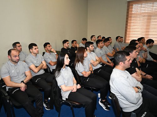 Fərəcullayev Əliyar Ağayevi gözləmədən hakimləri mükafatlandırdı - FOTOLAR