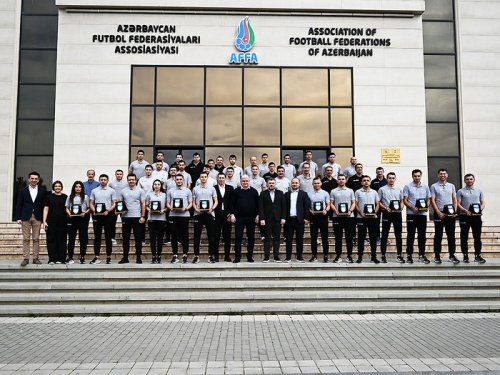 Fərəcullayev Əliyar Ağayevi gözləmədən hakimləri mükafatlandırdı - FOTOLAR