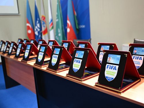 Fərəcullayev Əliyar Ağayevi gözləmədən hakimləri mükafatlandırdı - FOTOLAR