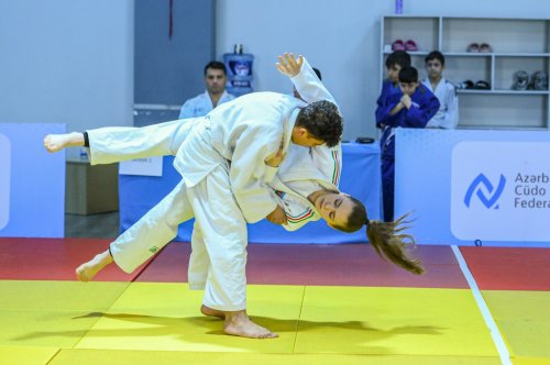 Daha 286 cüdoçu imtahan verdi - FOTOLAR