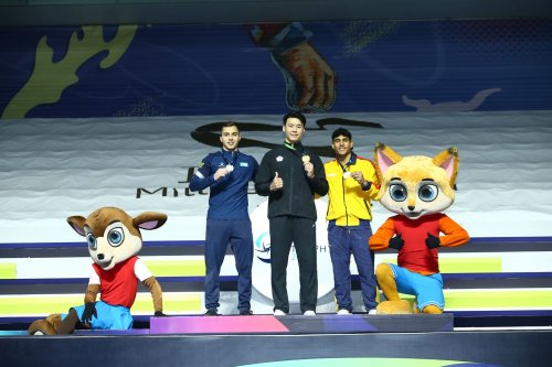 Final oldu, medal yox - FOTOLAR