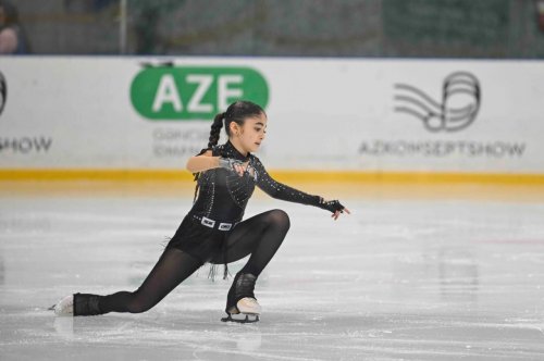 Bakıda fiqurlu konkisürmə şousu - FOTOLAR