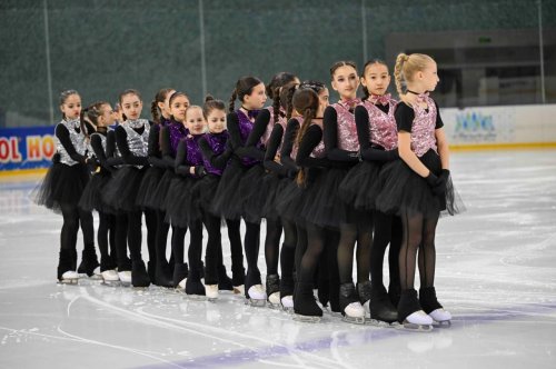 Bakıda fiqurlu konkisürmə şousu - FOTOLAR