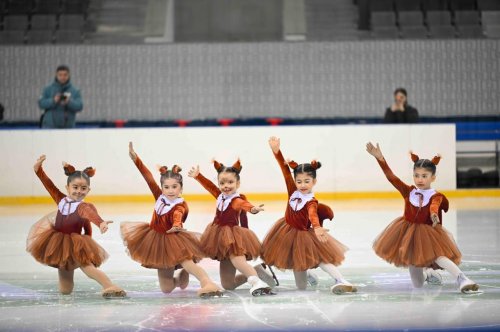 Bakıda fiqurlu konkisürmə şousu - FOTOLAR