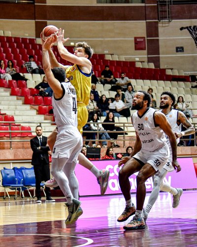 "Neftçi" və "Sabah" qalib gəldi - FOTOLAR