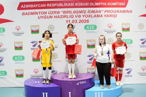 Bakıda badminton yarışı keçirildi - FOTOLAR