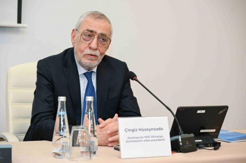 Vüqar Əhmədov yeni federasiyanın prezidenti seçildi - FOTOLAR