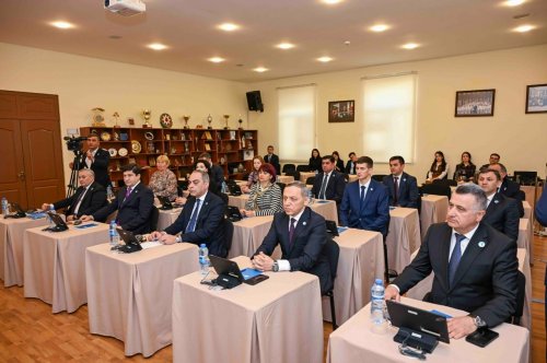 Vüqar Əhmədov yeni federasiyanın prezidenti seçildi - FOTOLAR