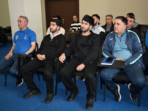 AFFA-nın yeni kadrı məşqçilərlə görüşdü - FOTOLAR