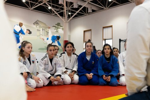 IJF nümayəndələri millimiz üçün seminar keçirdi - FOTOLAR