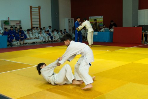 315 cüdoçu imtahan verdi - FOTOLAR