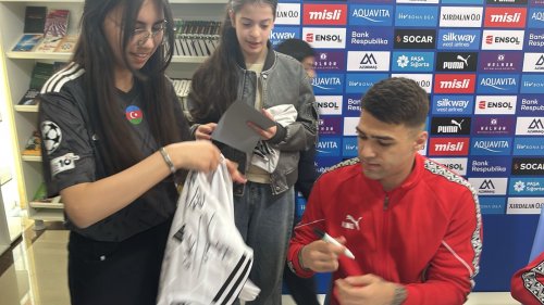 Millinin 3 üzvü Sumqayıtda azarkeşlərlə görüşdü - YENİLƏNİB