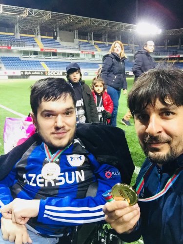 "Qarabağ" azarkeşi həkim laqeydliyindən vəfat etdi - FOTOLAR