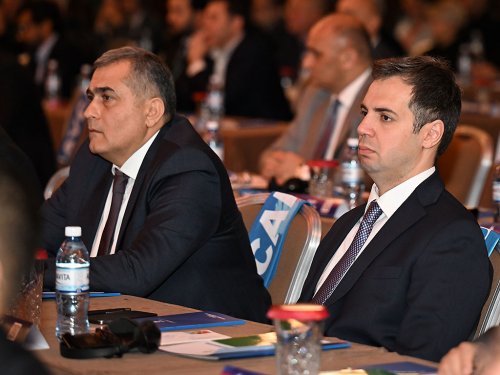 Cahangir Fərəcullayev: "FIFA Series"də əsas qazancımız kubok deyil - FOTOLAR