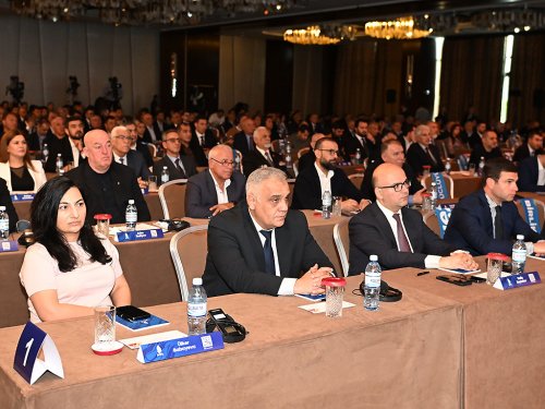 Cahangir Fərəcullayev: "FIFA Series"də əsas qazancımız kubok deyil - FOTOLAR