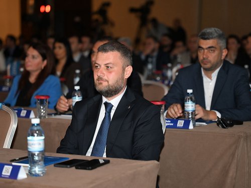 Cahangir Fərəcullayev: "FIFA Series"də əsas qazancımız kubok deyil - FOTOLAR