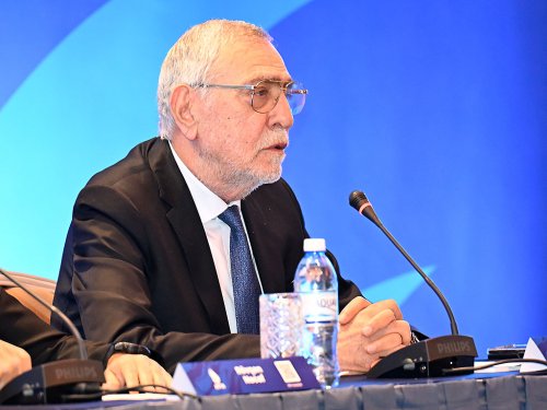 Cahangir Fərəcullayev: "FIFA Series"də əsas qazancımız kubok deyil - FOTOLAR