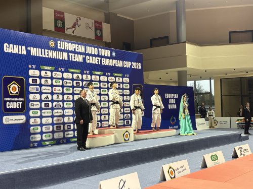 Cüdoçularımız Gəncədə 13 medalla podiuma çıxdı - FOTOLAR Cüdoçularımız Gəncədə 13 medalla podiuma çıxdı - FOTOLAR