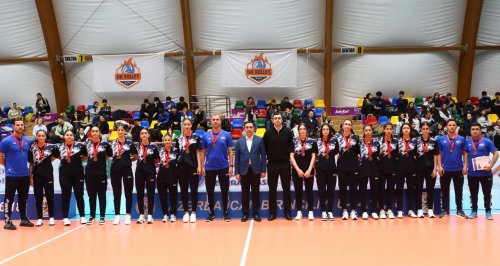 Türkiyəli baş məşqçi millimizdən getdi - FOTOLAR Türkiyəli baş məşqçi millimizdən getdi - FOTOLAR