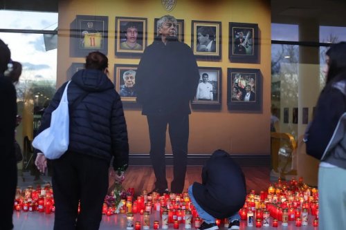 Luçesku ilə stadionda vidalaşdılar - FOTOLAR