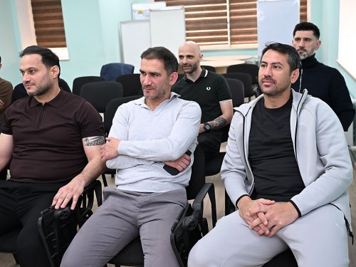 AFFA məşqçilərə diplom verib - FOTOLAR