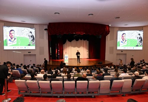 Qara Qarayev kitab təqdimatı etdi - FOTOLAR