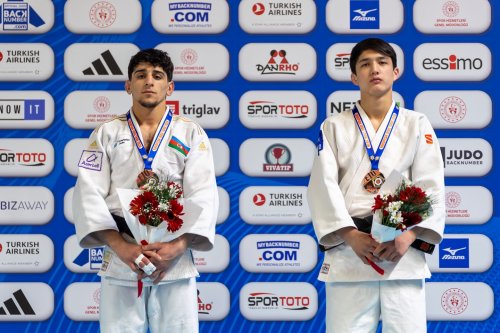 Millimiz Avropa Kubokuna 3 medalla başladı - FOTOLAR