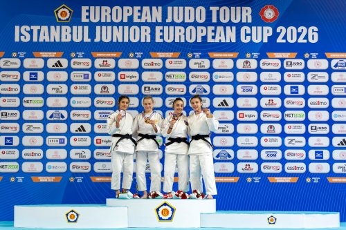 Cüdoçularımız Avropa Kubokunda 7 medal qazandı - FOTOLAR Cüdoçularımız Avropa Kubokunda 7 medal qazandı - FOTOLAR