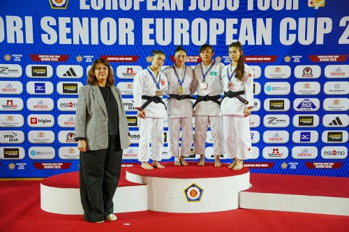 Avropa Kuboku: Millimiz 9 medalla 3-cü oldu - FOTOLAR Avropa Kuboku: Millimiz 9 medalla 3-cü oldu - FOTOLAR