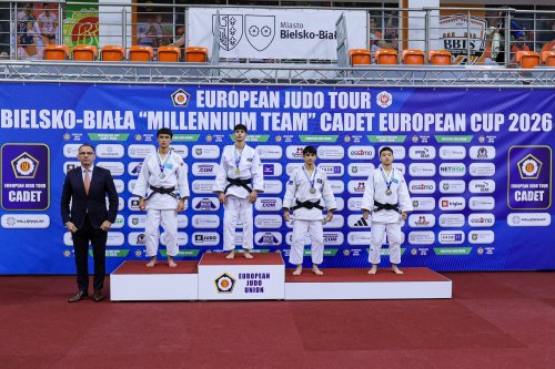 Cüdoçularımız bir günə 8 medal qazandı - FOTOLAR Cüdoçularımız bir günə 8 medal qazandı - FOTOLAR