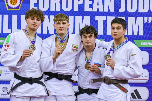 Millimiz Avropa Kubokunda 13 medalla birinci oldu - FOTOLAR