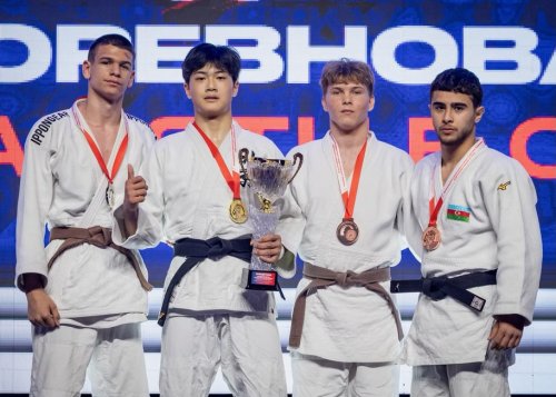 Cüdoçularımız Rusiyadan 2 medalla qayıdır - FOTOLAR Cüdoçularımız Rusiyadan 2 medalla qayıdır - FOTOLAR