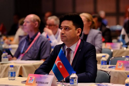 Xəlilov Avropada azərbaycanlı komitə üzvü oldu - FOTOLAR