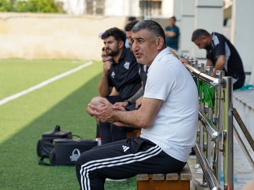 "Qarabağ" və mövsümün oyunçusu təltif olundu - FOTOLAR "Qarabağ" və mövsümün oyunçusu təltif olundu - FOTOLAR