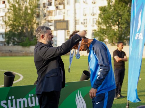 "Qarabağ" və mövsümün oyunçusu təltif olundu - FOTOLAR "Qarabağ" və mövsümün oyunçusu təltif olundu - FOTOLAR