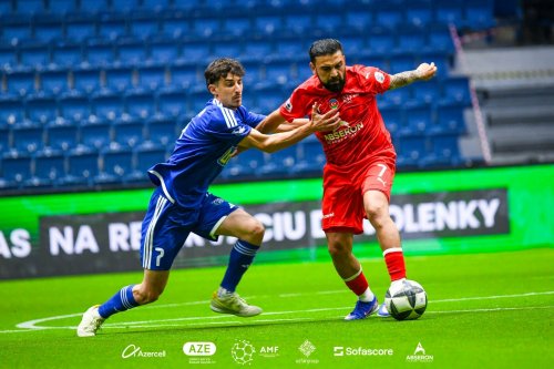 Avropa çempionatı: Millimiz İtaliyanı uddu, qrupdan çıxdı - FOTOLAR - VİDEO Avropa çempionatı: Millimiz İtaliyanı uddu, qrupdan çıxdı - FOTOLAR - VİDEO