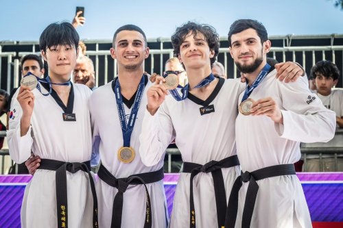Olimpiya mükafatçımızdan növbəti medal - FOTOLAR Olimpiya mükafatçımızdan növbəti medal - FOTOLAR